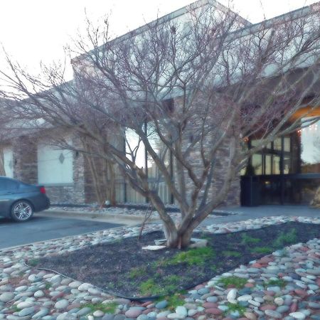 Wyndham Garden Greensboro Extérieur photo