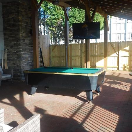 Wyndham Garden Greensboro Extérieur photo