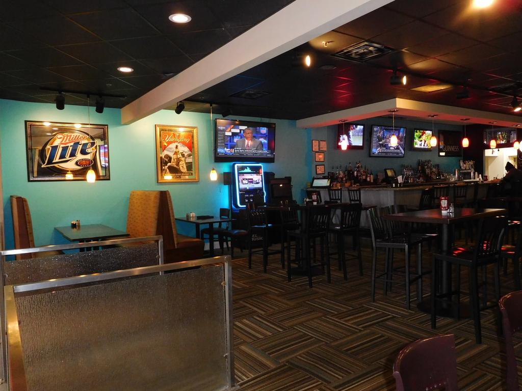 Wyndham Garden Greensboro Extérieur photo
