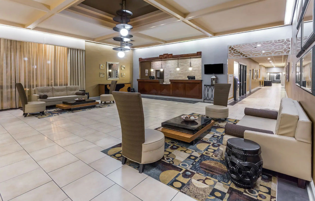 Wyndham Garden Greensboro Extérieur photo